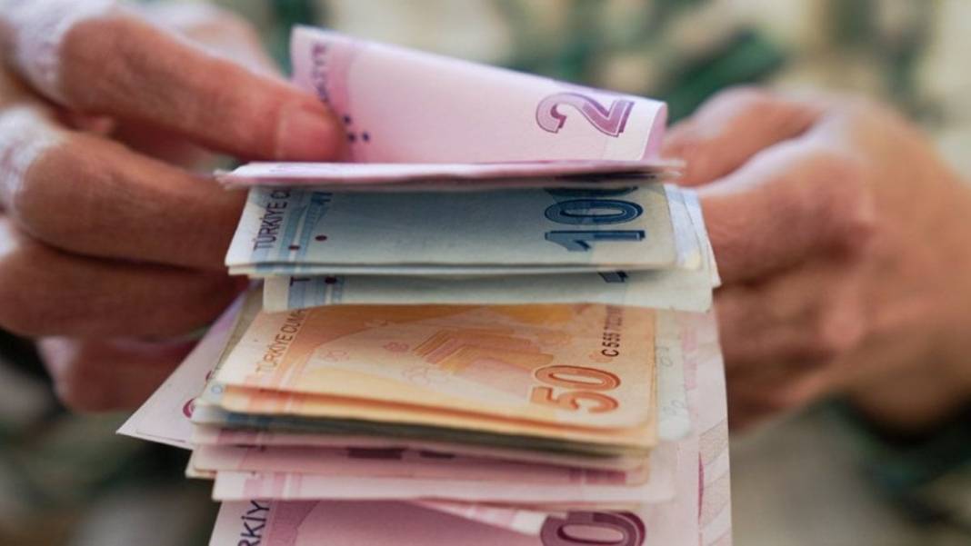 ŞART YOK, TBMM’DEN GEÇTİ | Emekli vatandaşın cebine tam 17.000 TL 7